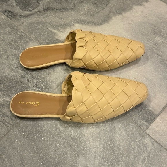 Sam Edelman Olena Woven Mules in Eggshell Size 10 Worn Once - Picture 3 of 9